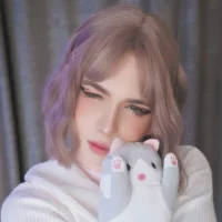 FemAlexa_
