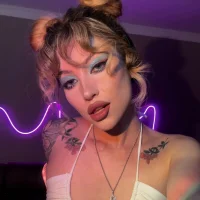 ellie_miu