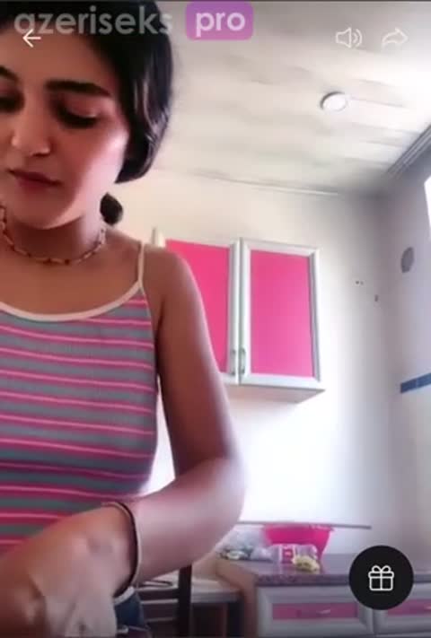 18 yaşlı qız 3 cu hissə