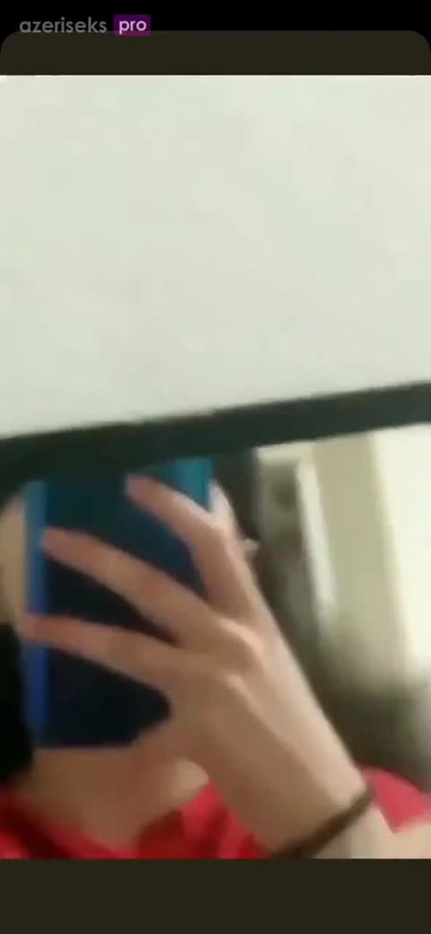 Türk qız özünə elliyir
