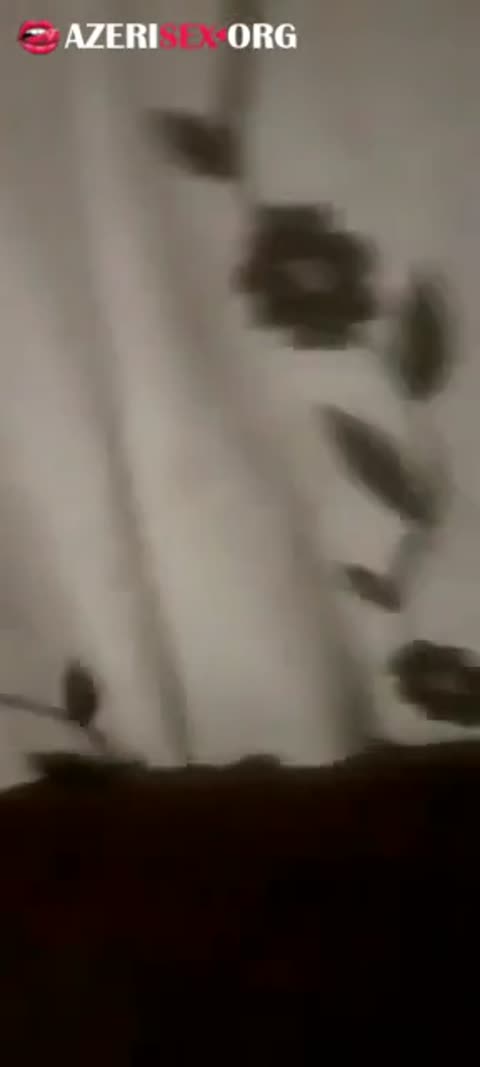 Qəhbə klentinə yaladır