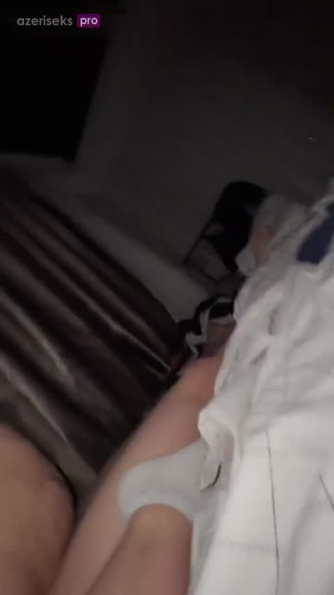 HQ ləqəbli tiktokerin sevgilisin qucağında hoqqa verir